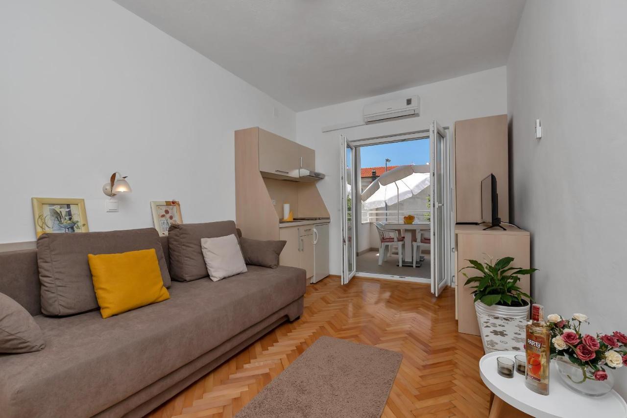Apartments Marija Tucepi Exterior photo