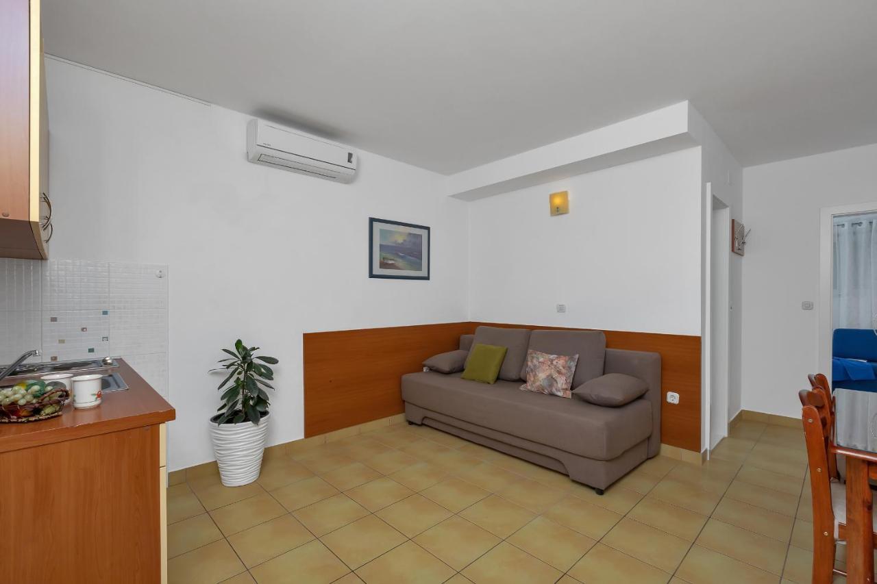 Apartments Marija Tucepi Exterior photo